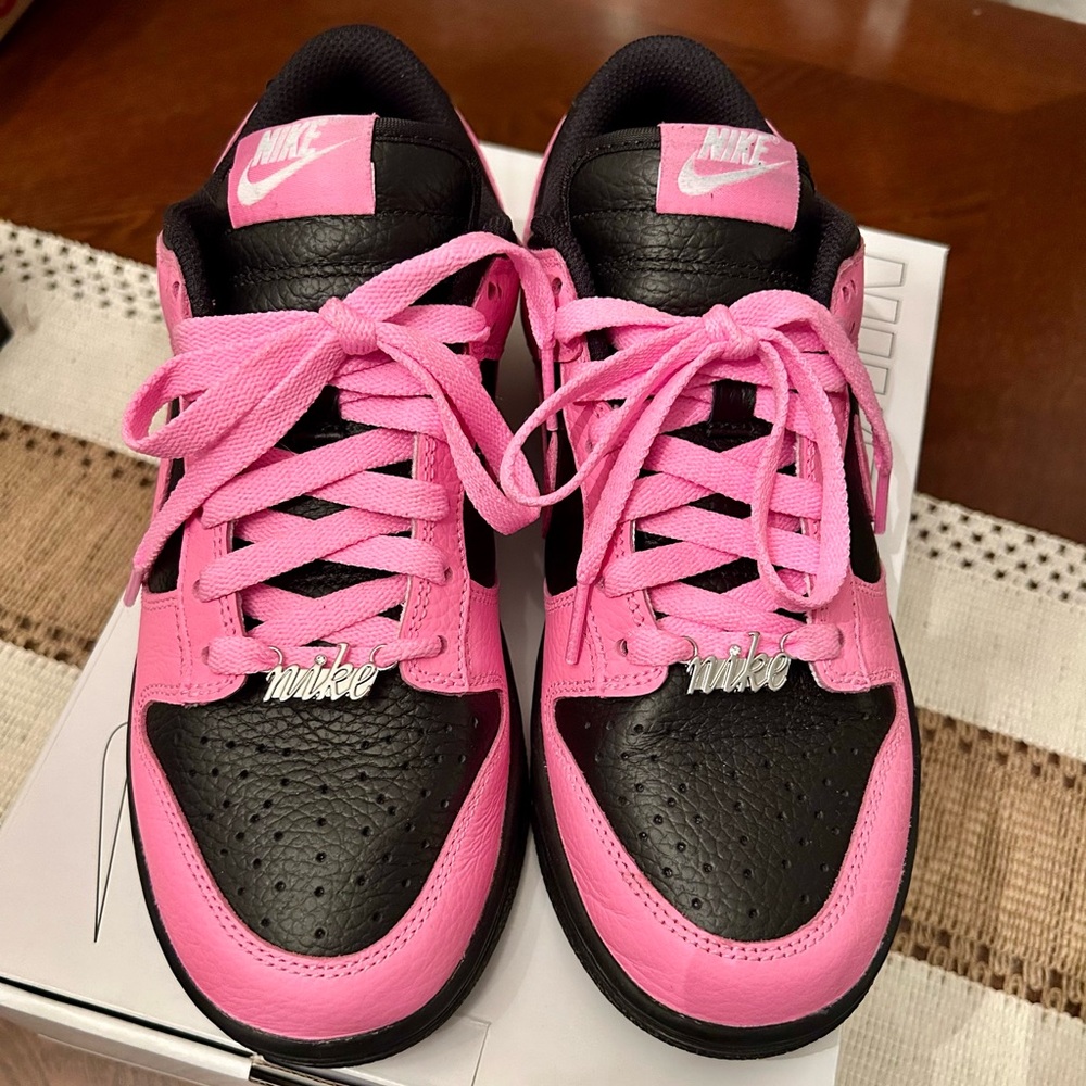 CUSTOM DUNKS